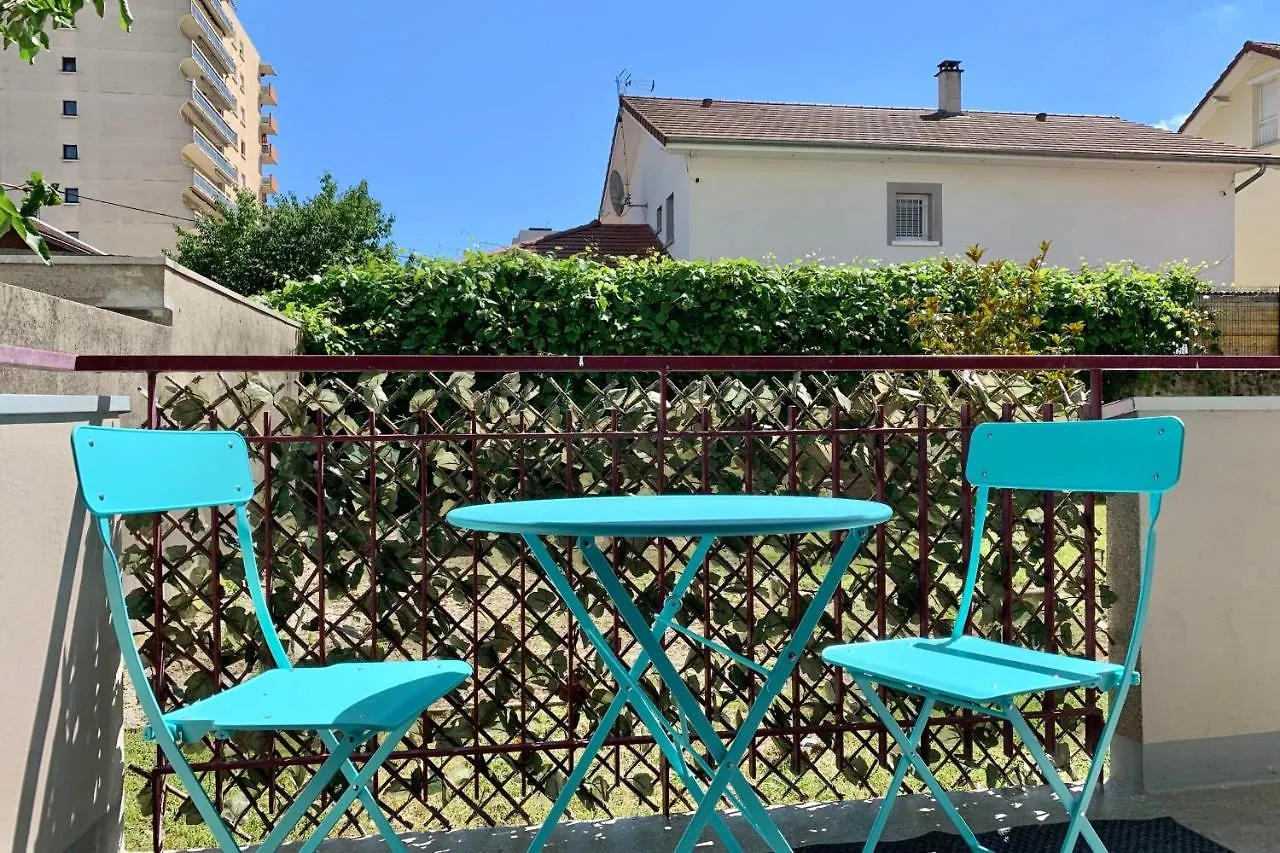 Apartament #Al Le Bleuet T2 With Terrace Échirolles 0*,  Francja